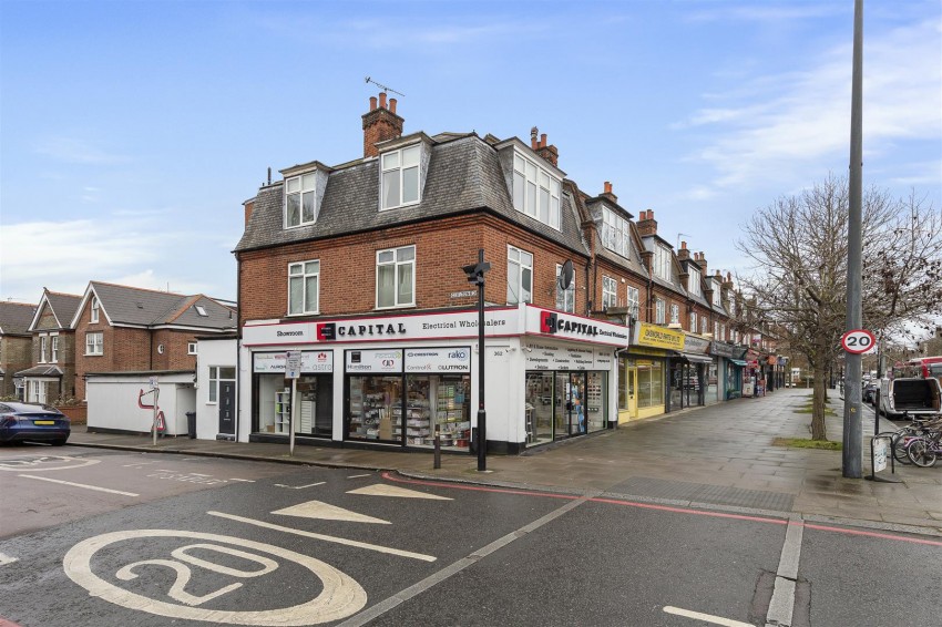 Images for Upper Richmond Road West, London